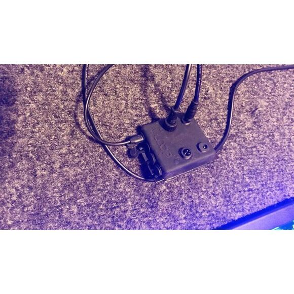 Current USA lead light control system for saltwater. System is capable of workin - Picture 10 of 11